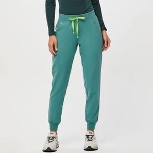 Figs Zamora Jogger Scrub Pants - Size L - Color Cactus